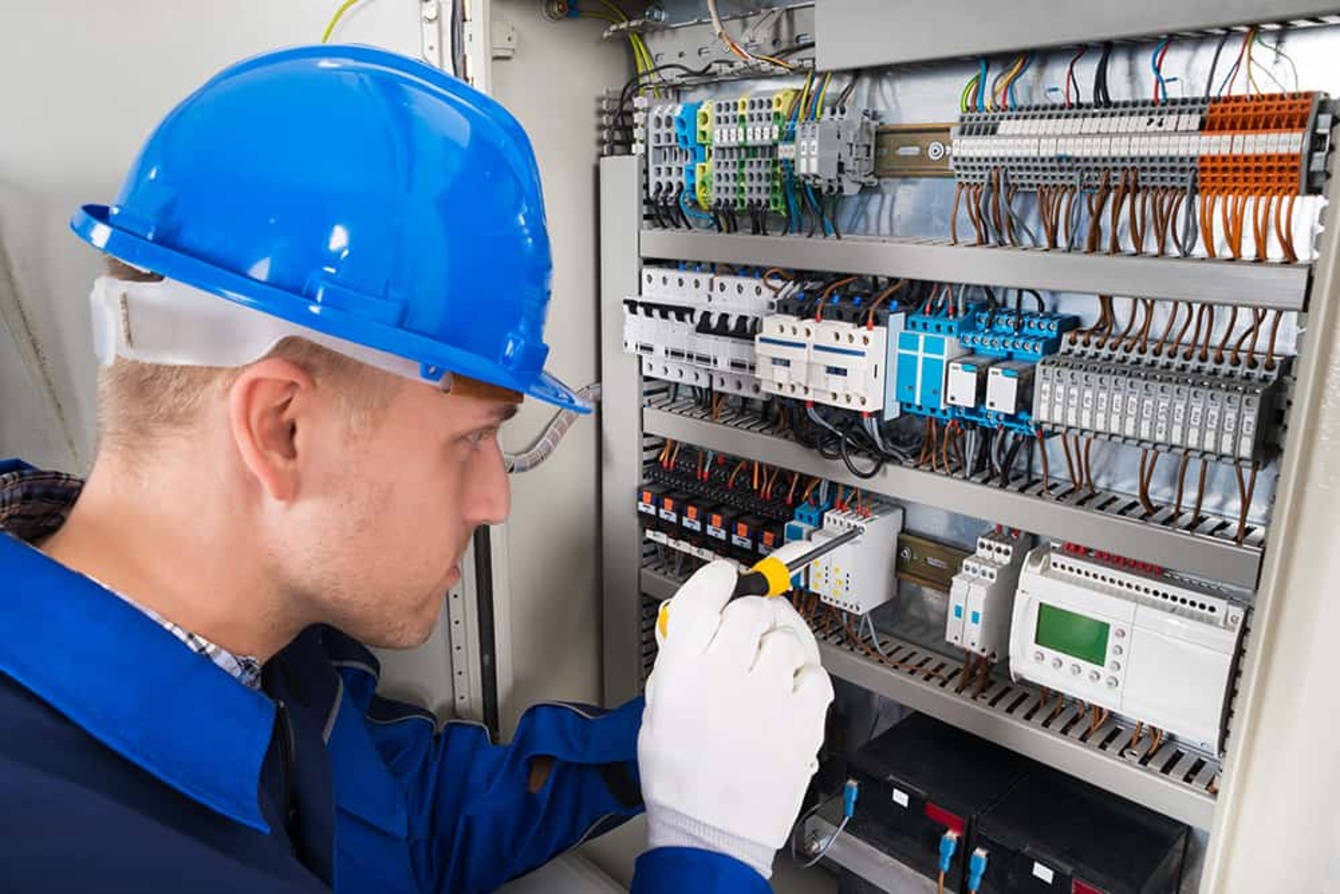 Elektroniker für Energie- und Gebäudetechnik (m/w/d) bei Elektristo - Elektromeister Christian Stock in Leinefelde-Worbis